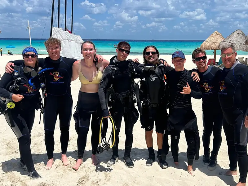 5-Dive-With-your-Friends