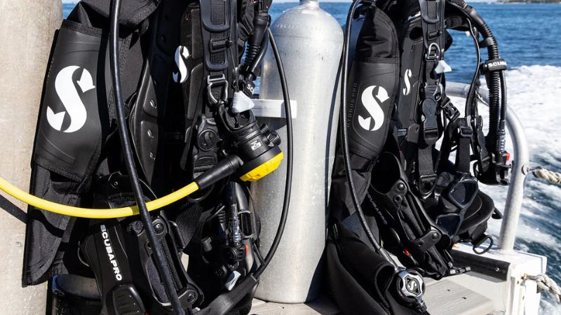 Back-Inflate BCDs (1) Chaleco de inflado trasero