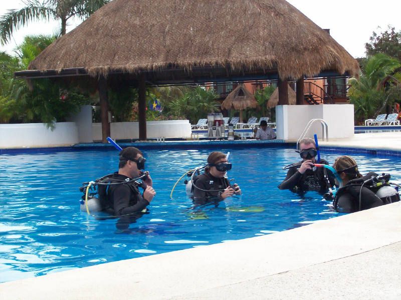 trabajo instructores de buceo