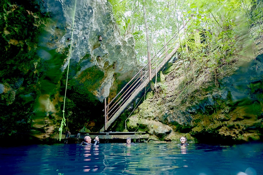 Dos ojos cenote Entrada