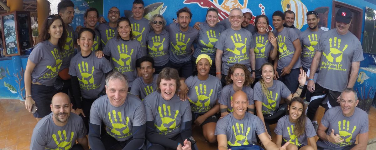 Eco-Dive Center Dressel Divers Crew - eco buceo