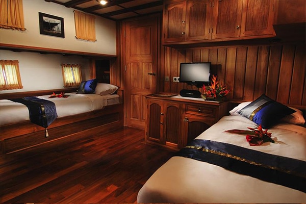 Liveaboard Diving Philippines - Twin Cabin