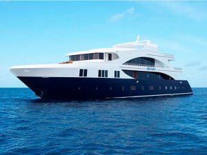 Maldives liveaboard diving - Emperor Serenity boat