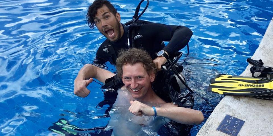 PADI Dive Instructor Dressel Divers Cozumel - Hugo and student