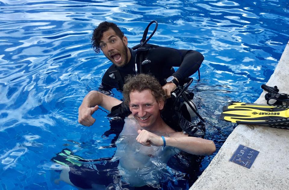 PADI Dive Instructor Dressel Divers Cozumel - Hugo and student