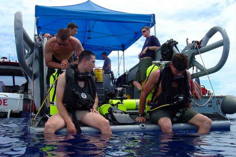 Public Safety Diving What Is It Like the Job That Makes Divers Heroes?