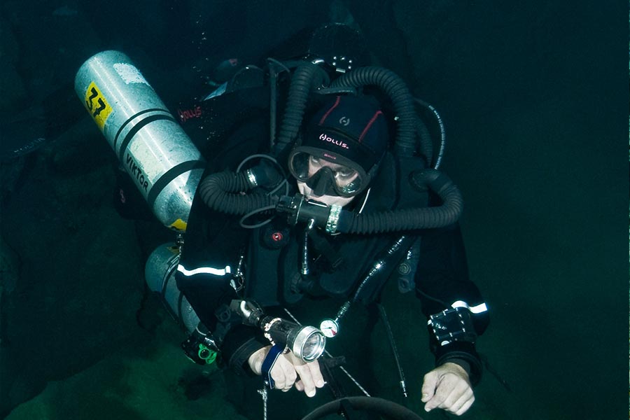 SDI Deep Diver (2) Curso de buceador profundo