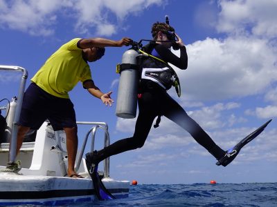 Scuba Diving Montego Bay - Dropping