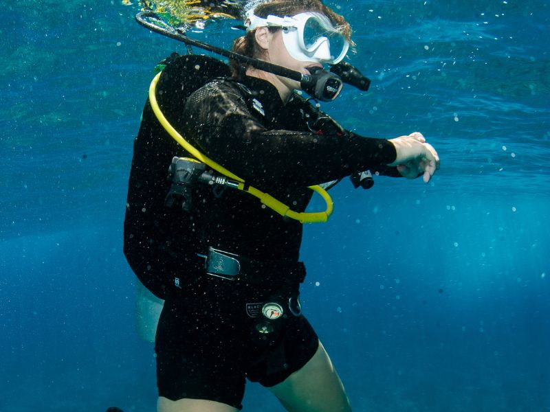 Scuba Diving Positions for Teaching Scuba