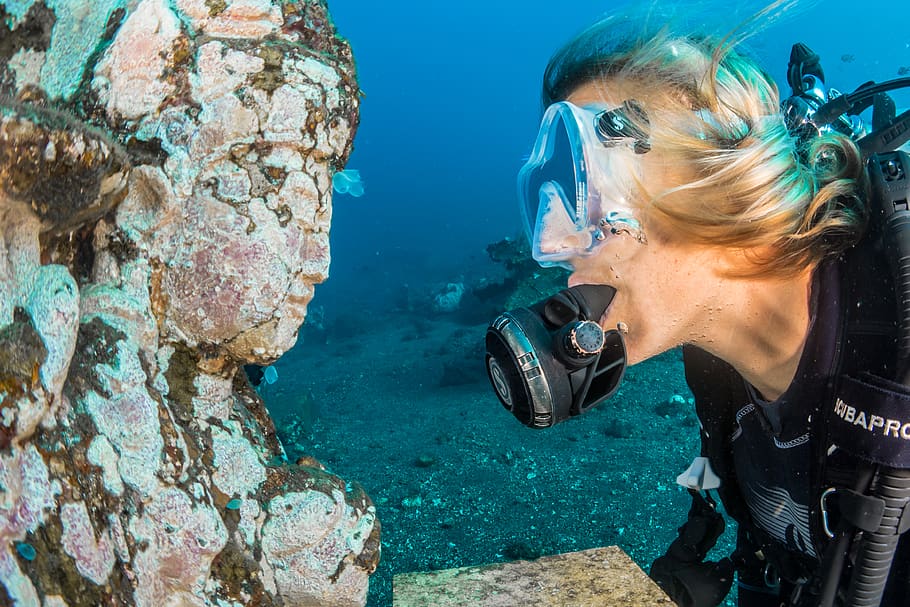 Scuba diving art principal Jason de Caires Taylor