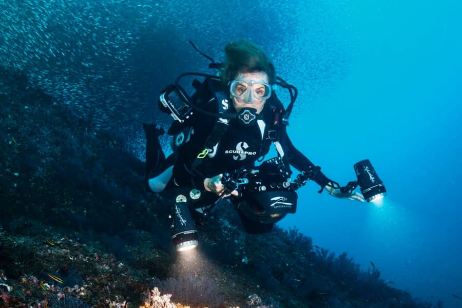 Scuba women - Sylvia Earl - mujeres buceadoras