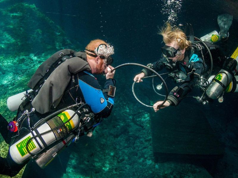 Steel vs Aluminum Scuba Tanks - Tanques de Buceo de Acero
