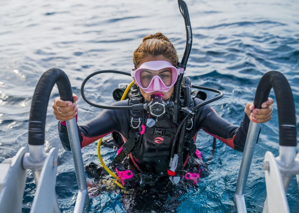 Tropical vacation Packing list for divers - scuba gear