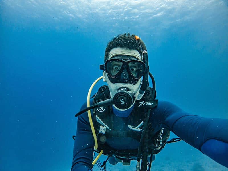 Underwater Selfie - principal - selfie subacuático