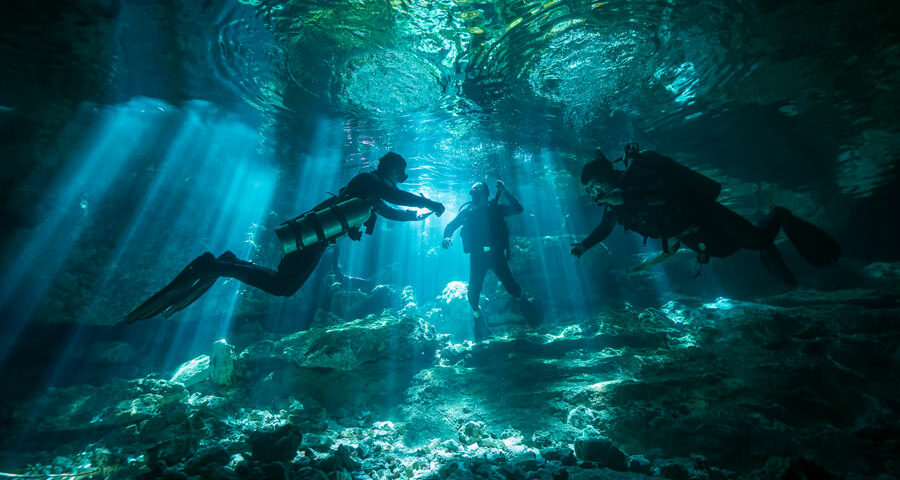 Underwater cave exploration - exploración de cuevas submarinas - main