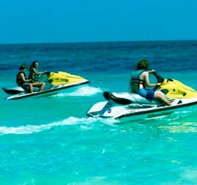 jetskiing