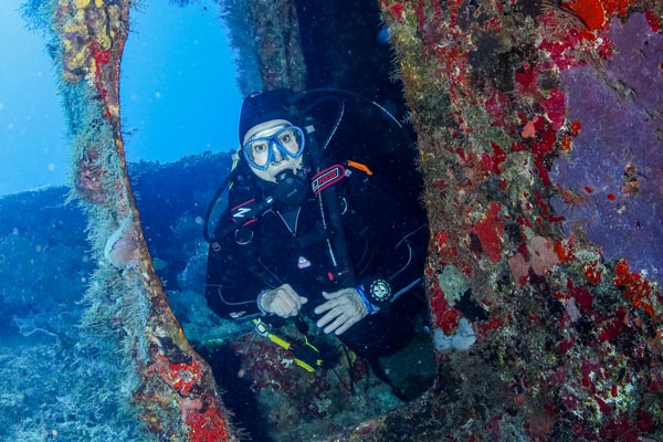 Wreck Diving Pictures - 4