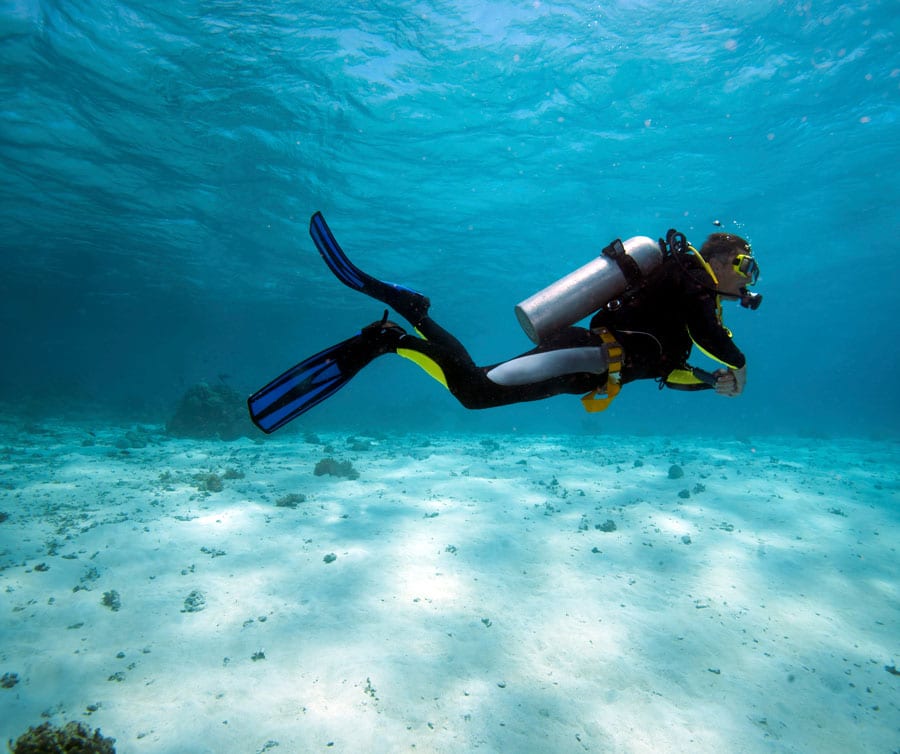 No Confundas El Buceo En Solitario Con El Bucear Sin Tener Compañero