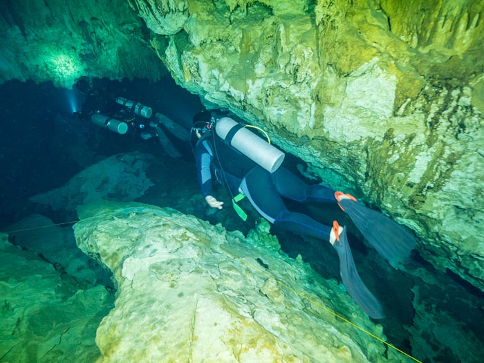 certificación de buceo en cuevas - 2