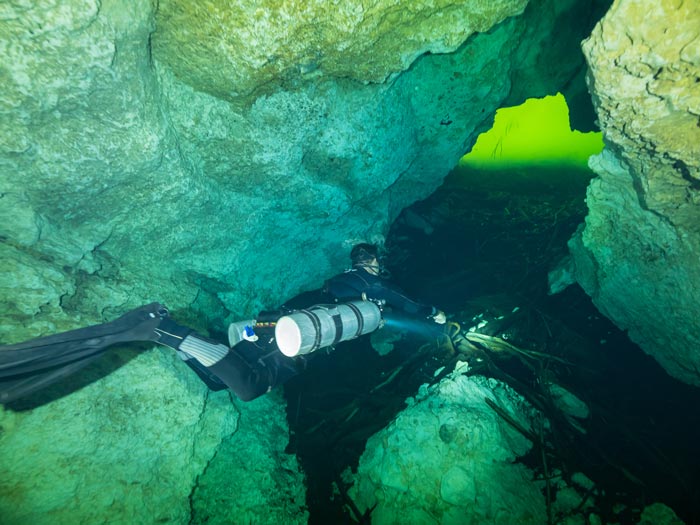 certificación de buceo en cuevas - 3