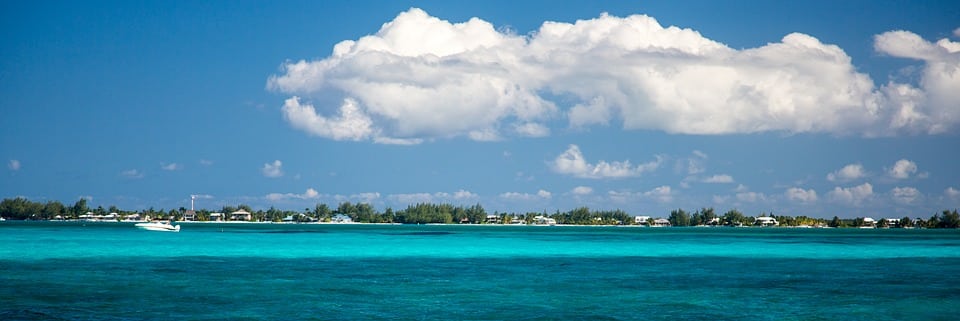 cruise ship stops for scuba diving in the Caribbean - Grand Cayman