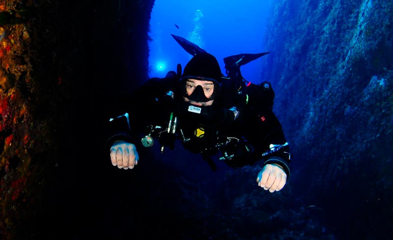 deep stop scuba - victor 2 - buceo de paradas profundas