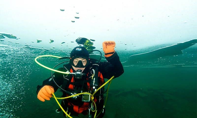 ice diving (4) buceo en hielo