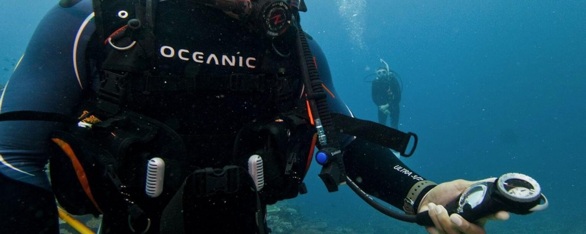 la importancia de la brújula en el buceo - foto principal