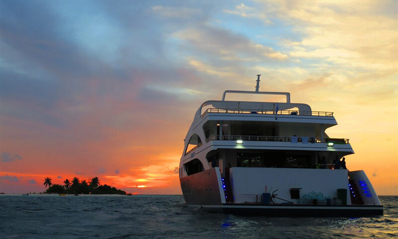 liveaboard diving advantages - 1 - ventajas del buceo vida a bordo