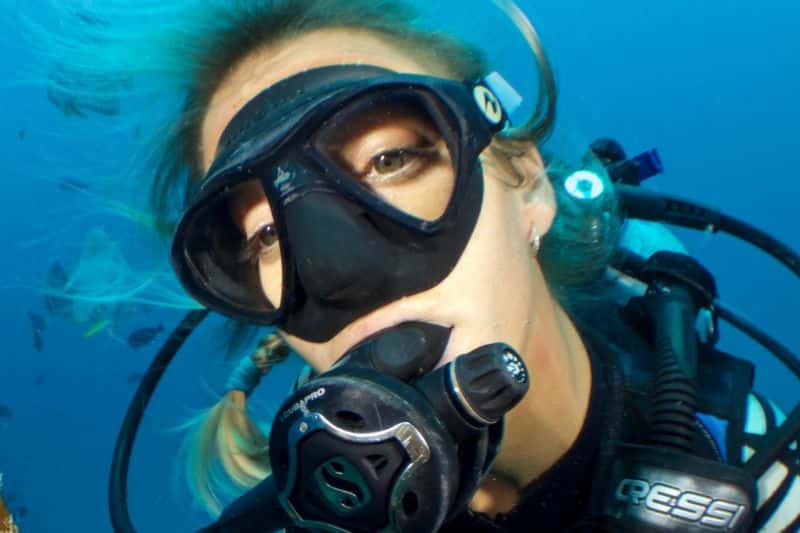 mask squeeze (8) barotrauma facial