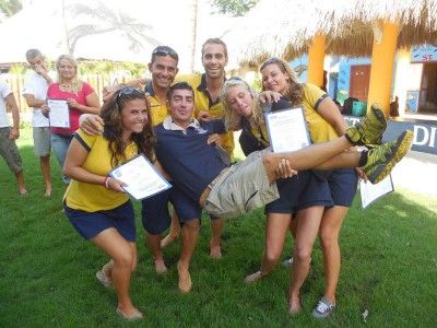 becas divemaster