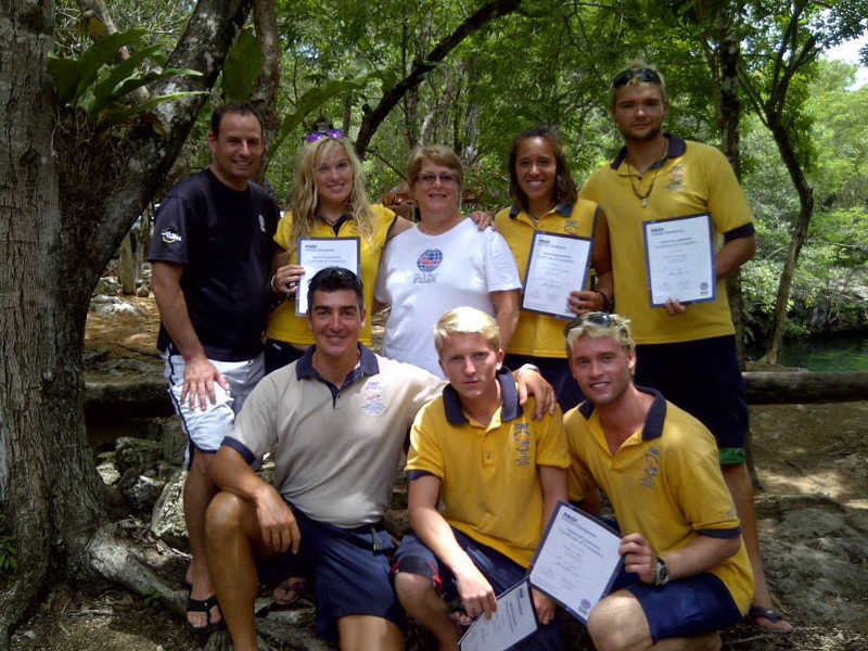 PADI and SDI Dive Instructor Course - main pic