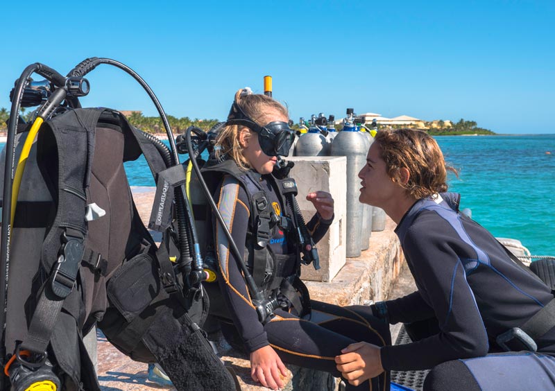 professional diving - Dive master course