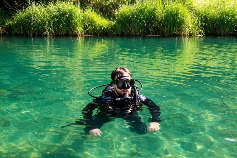 river scuba diving -