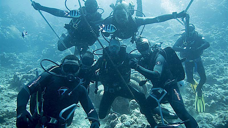 scuba diving celebrities - famosos que bucean - Jason Stataham