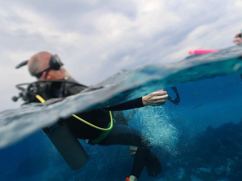 scuba diving for seniors (3) buceo para personas mayores