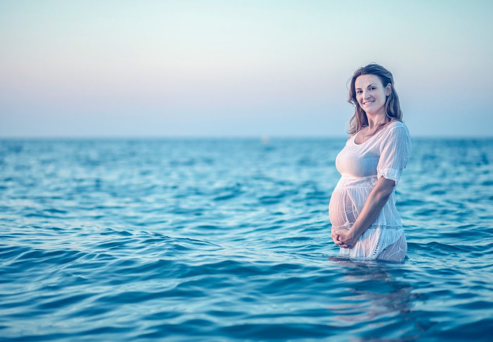 scuba diving while pregnant - main