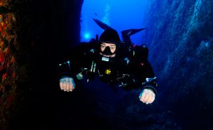 scuba frog kick 2