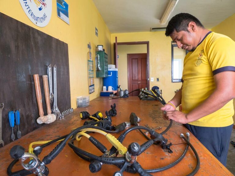 Scuba Tank Refill, Can I Trust My Scuba Fill Station or Dive Center?